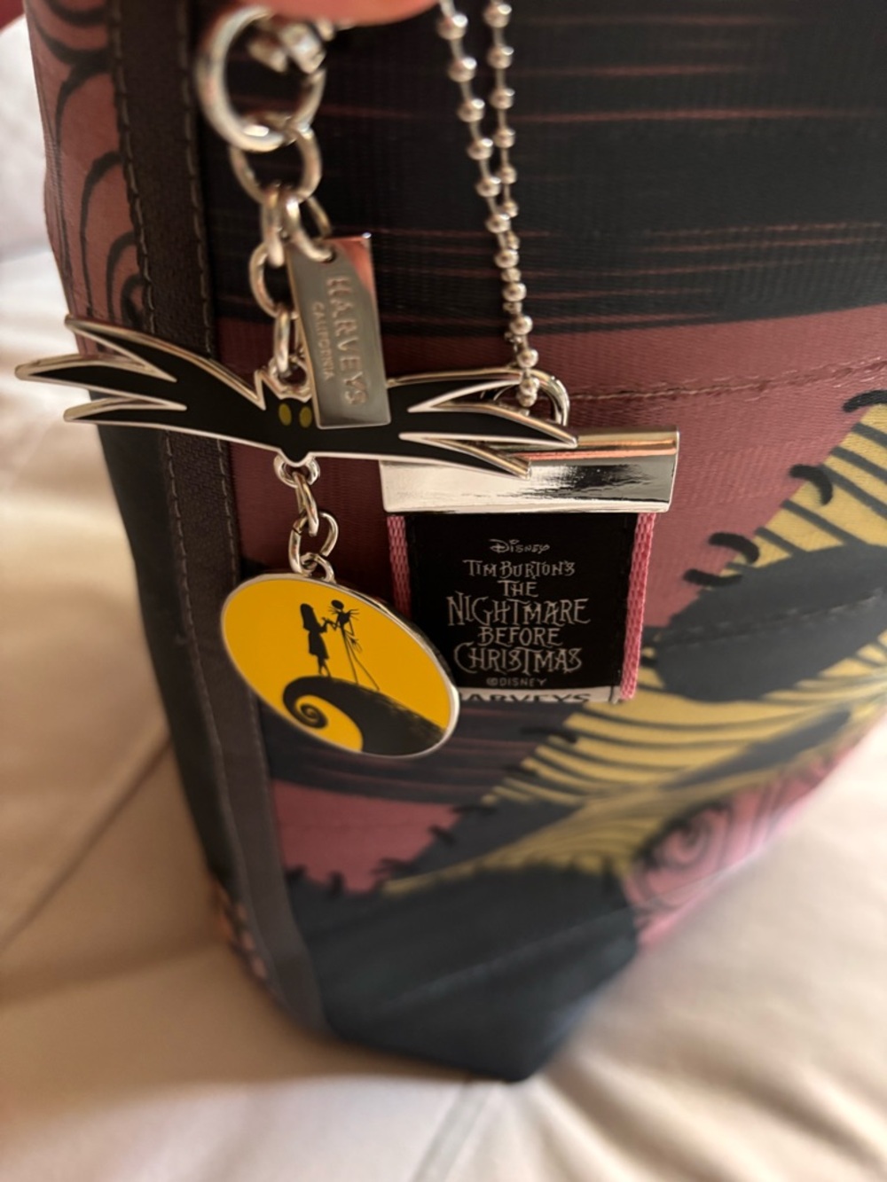 Harveys Seatbelt Nightmare Before Christmas Sally Tote Bag & Bow - Picture 4 of 11